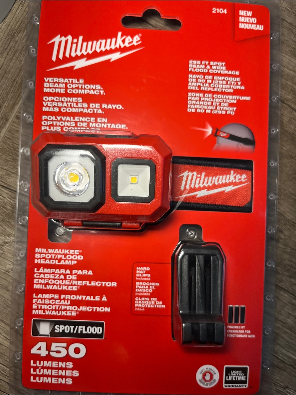 Milwaukee Red Spot/Flood Headlamp — Versatile 450 Lumens